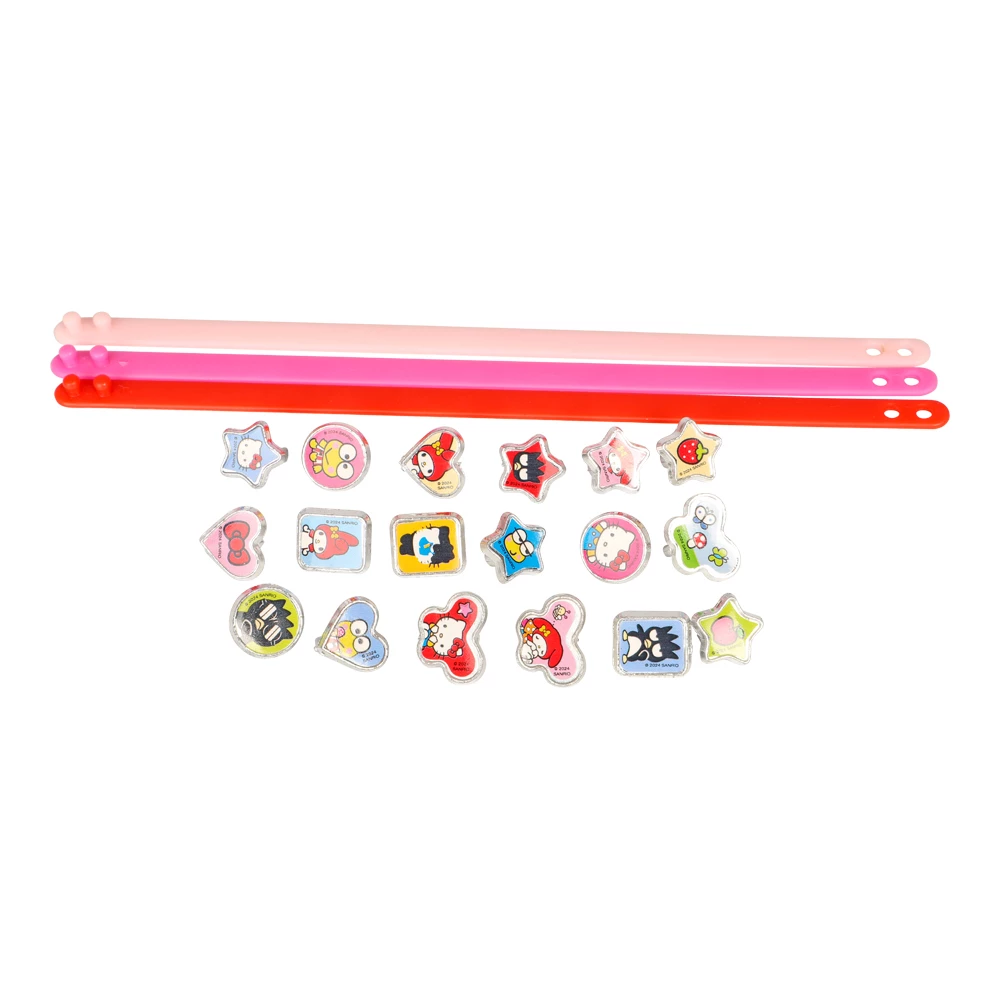 Armbandset Hello Kitty - 3 armband med 18 berlocker