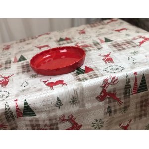 Vaxduk renar och granar 140 cm