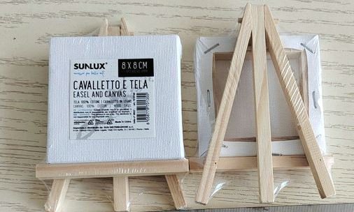 Canvas mini med staffli 8x8cm Canvas mini med staffli 8x8cm