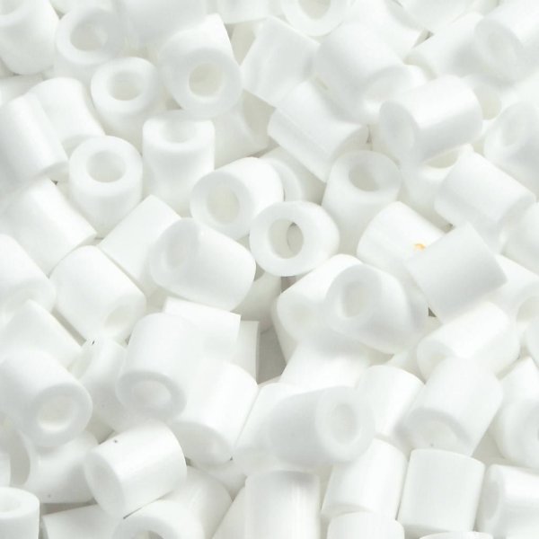 Rörpärlor NABBI 5x5 mm Vit 1100 st Rörpärlor NABBI 5x5 mm Vit 1100 st