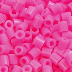 Rörpärlor NABBI medium 5x5 mm Rosa 6000 st Rörpärlor NABBI medium 5x5 mm Rosa 6000 st