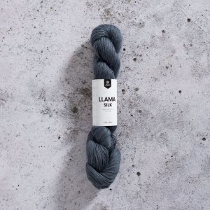 Järbo Llama Silke 50 g Stålgrå