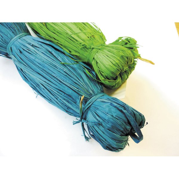 Raffia i mørk vårgrønn, 50 g Raffia i mørk vårgrønn, 50 g