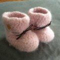 Kundbild DROPS Snow Uni Colour garn - 50g - Puder rosa (51): Underbart garn till babytossor...