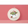 Broderikit vild jordgubbe �20 cm