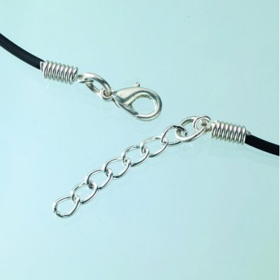 Halsband gummi  2 mm / 45 cm - svart silverplterad