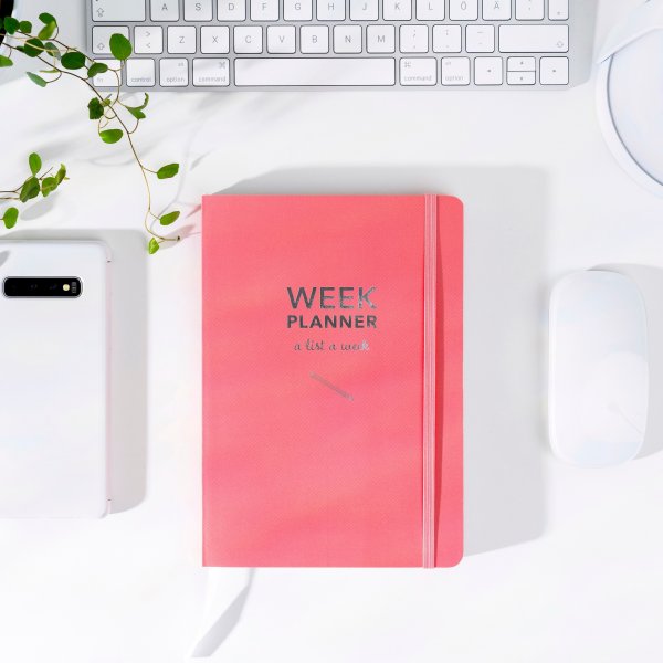 Week Planner - Undated pink Week Planner - Undated pink