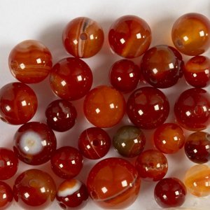 Agatp�rlor br�nd orange och r�d 10x10-15x6 mm - 28 st.