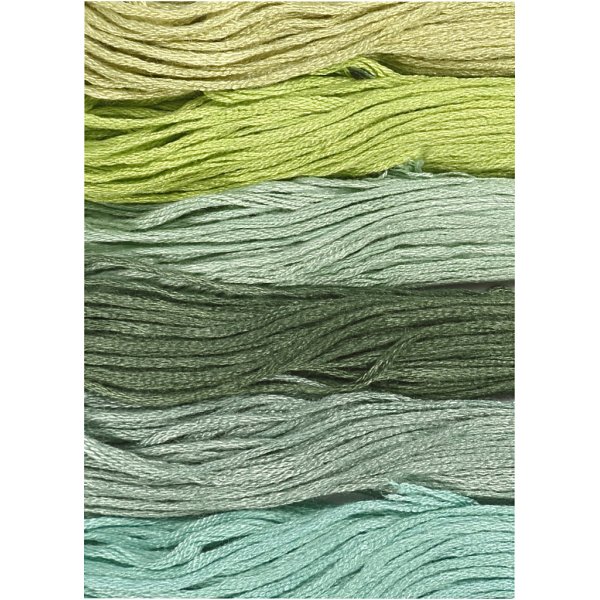 Harmoni Broderigarn - grön - 6 bunt Harmoni Broderigarn - grön - 6 bunt