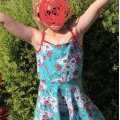 Kundbild P a a P i i Mönstrad Trikå 160 cm - Strawberry (Turkos): Paapii är ett underbart tyg. Detta...
