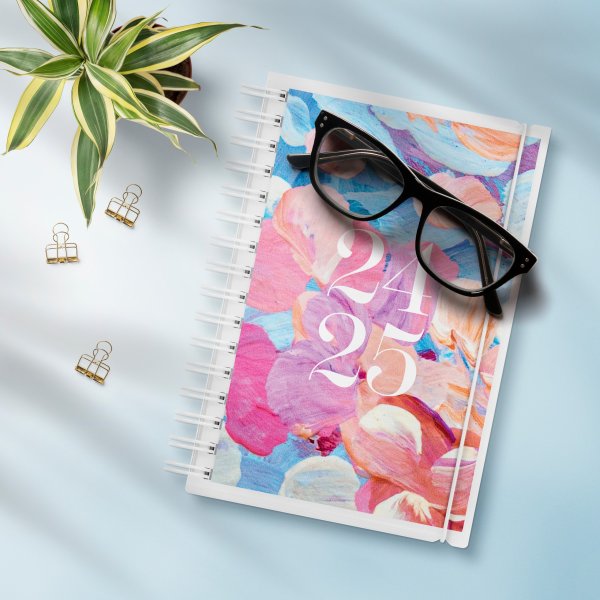 Kalender 24/25 - Dagbok - 4i1 Kalender 24/25 - Dagbok - 4i1