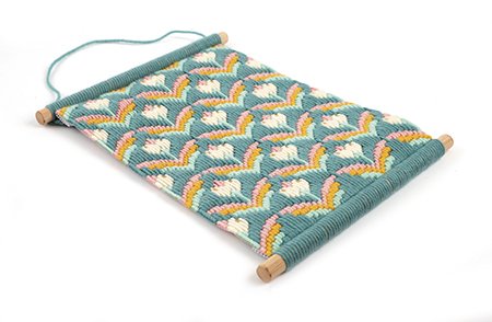 Broderikit med tropiska blommor p� canvas