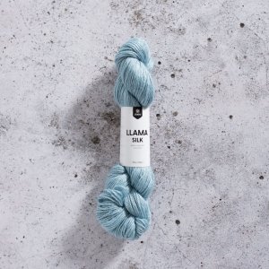 Llama silk 50 g Lysebl